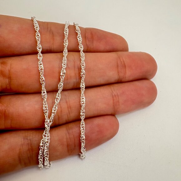 VTG Solid Sterling Silver 925 Twisted Cable Chain Necklace Size 19.5" Length - Picture 8 of 11